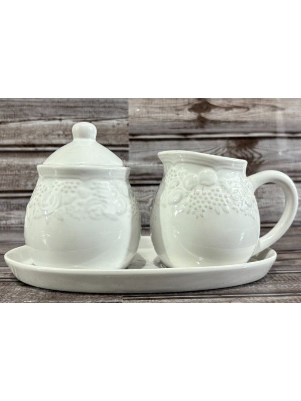 MARTHA STEWART Harvest border set sugar & creamer